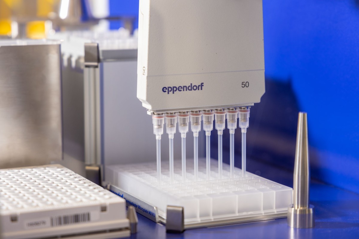 Pipetteren met behulp van een robot